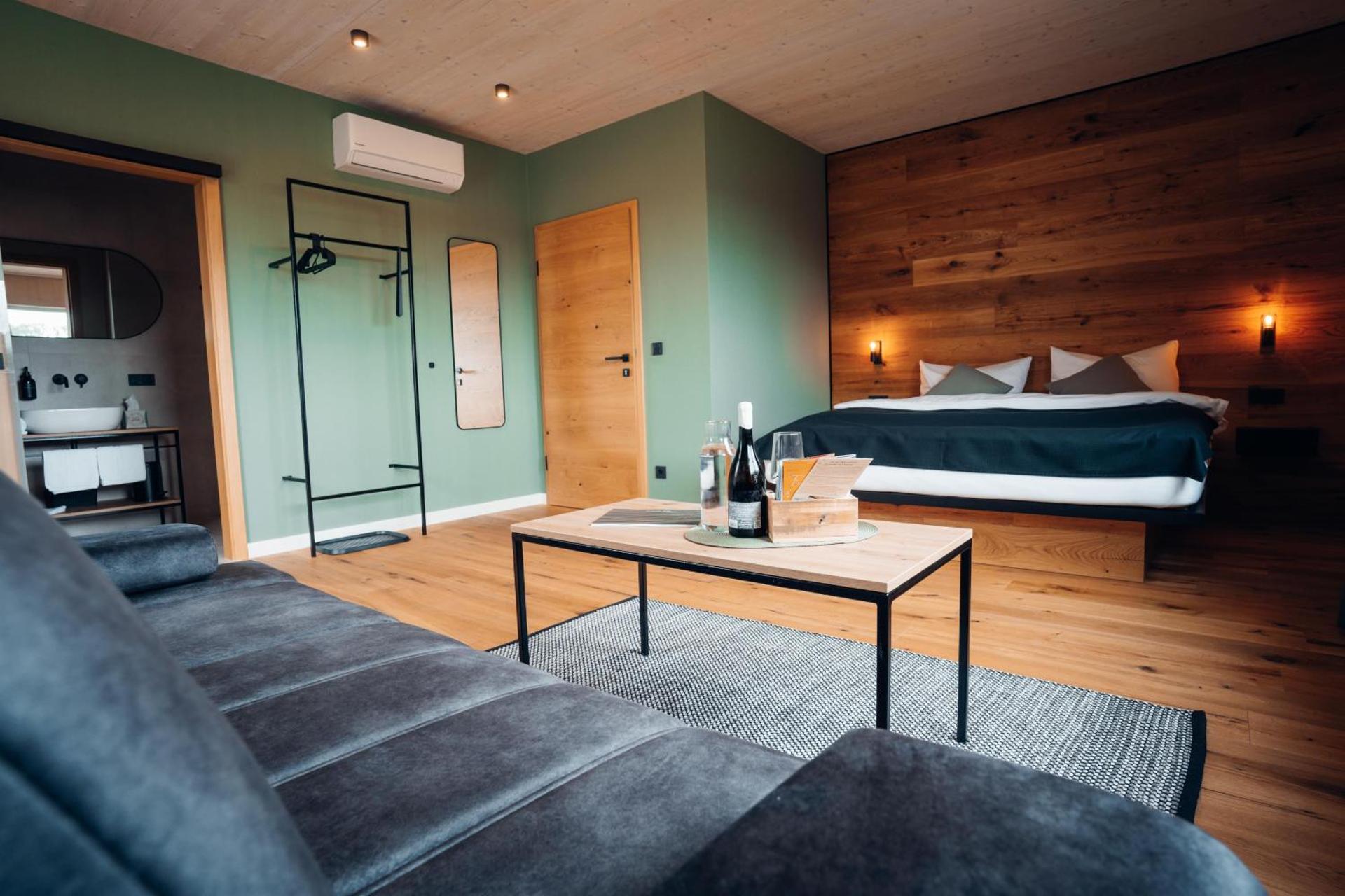 Photo of the whole room