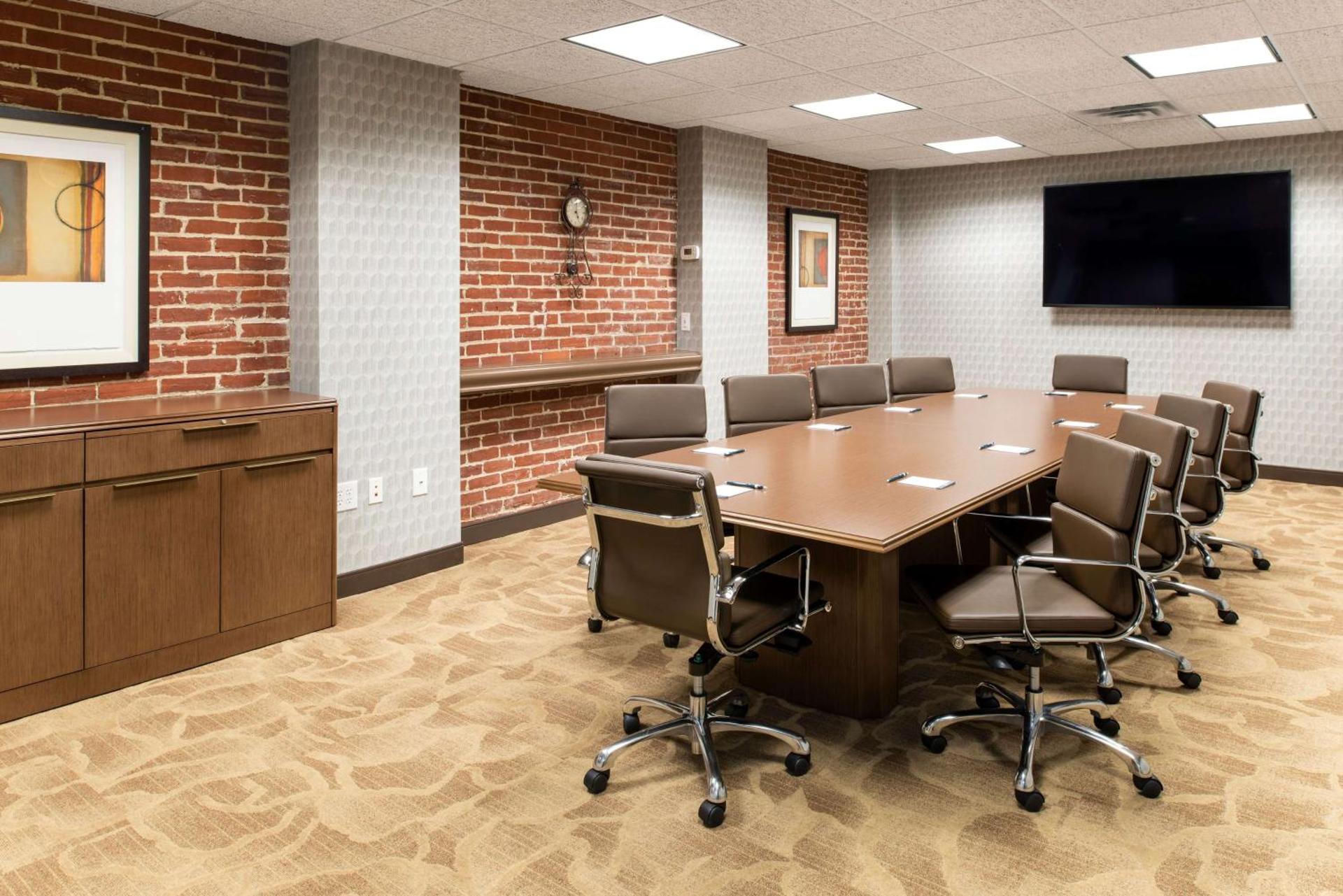 Meeting/conference room