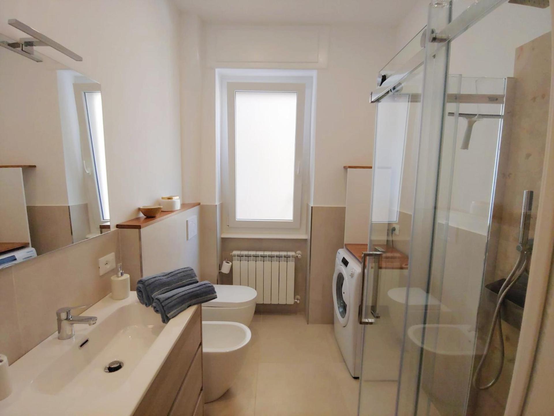 Interno 3 - vicino al mare e pista ciclabile, centro zona Foce