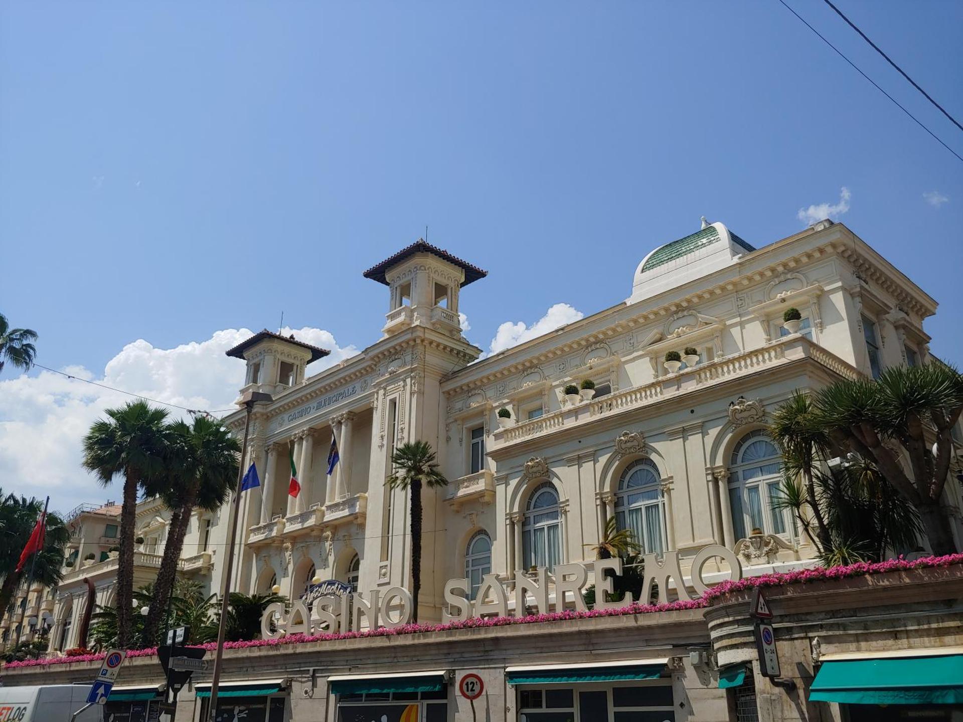 Interno 3 - vicino al mare e pista ciclabile, centro zona Foce