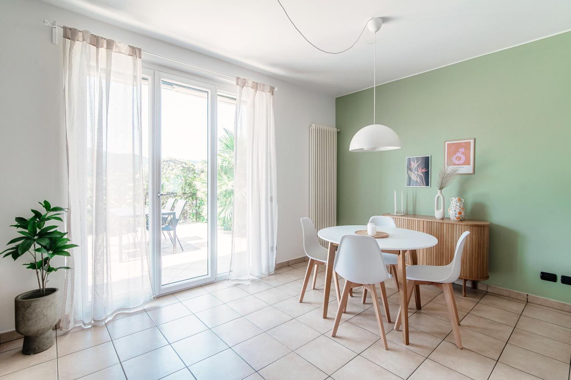 Casa Olivo by Quokka 360 - flat with sun terrace in Cernobbio