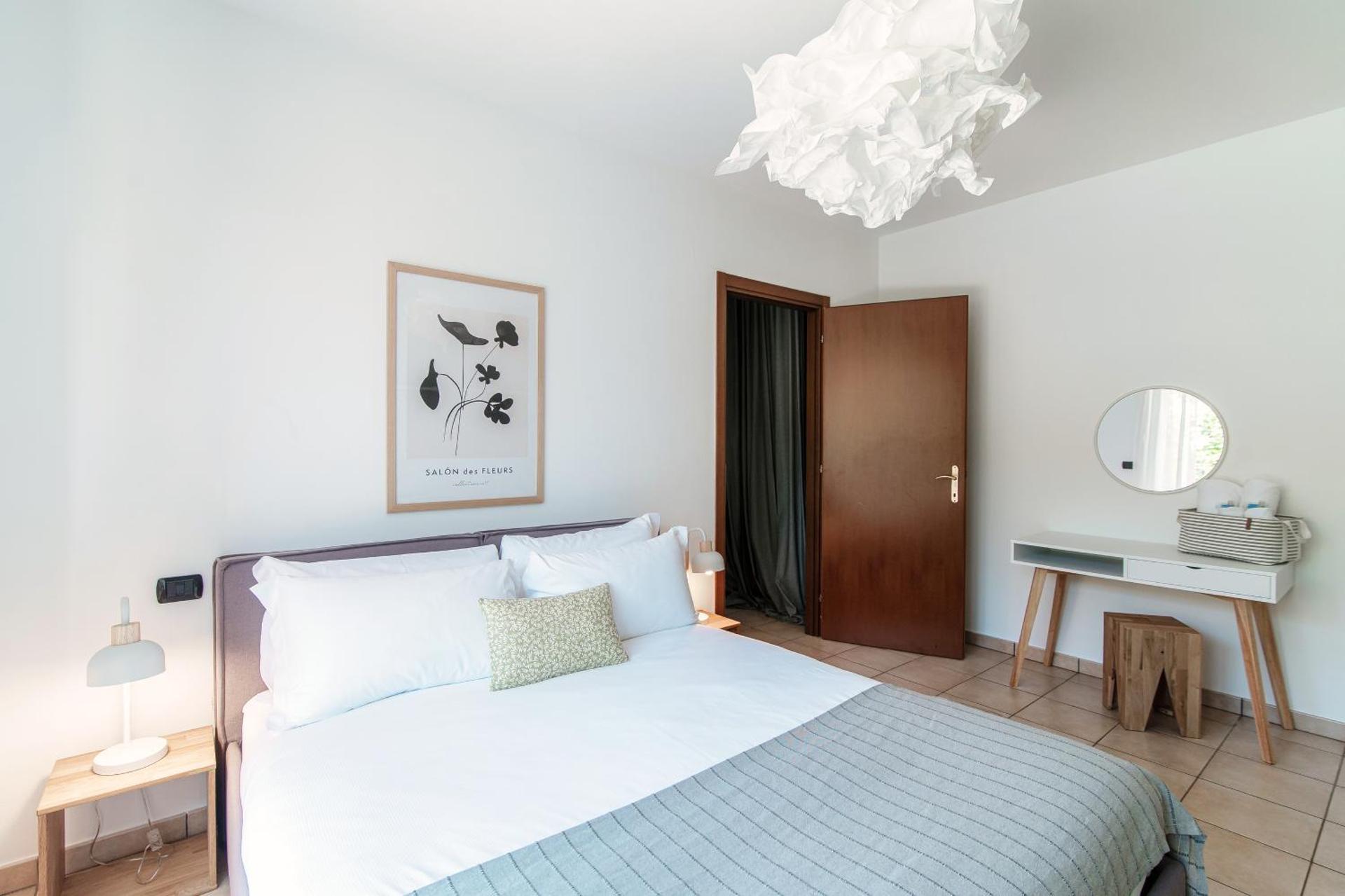 Casa Olivo by Quokka 360 - flat with sun terrace in Cernobbio