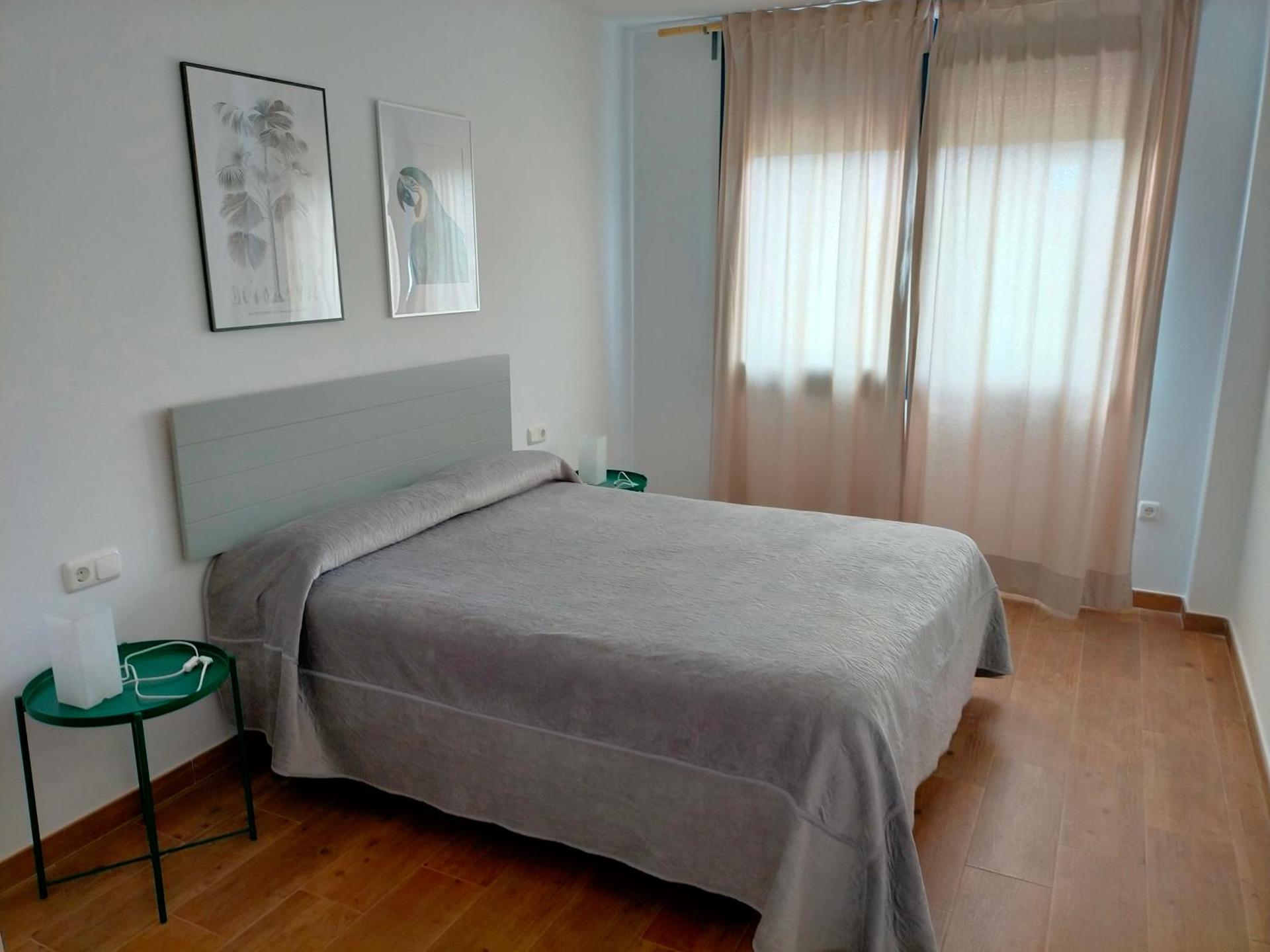 Apartment with Pool View 