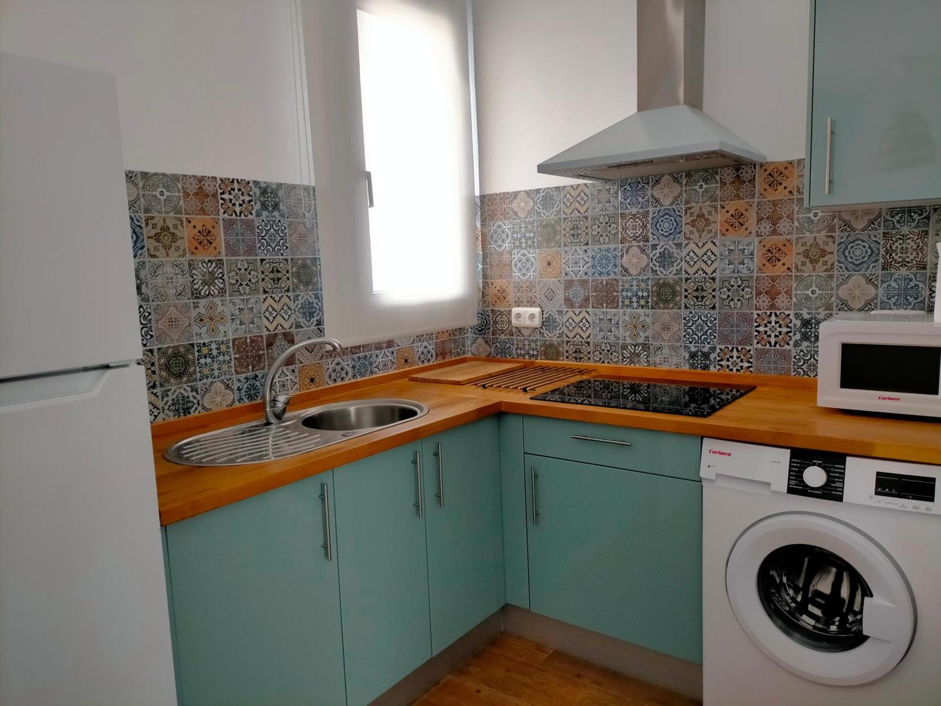 Apartment with Pool View 