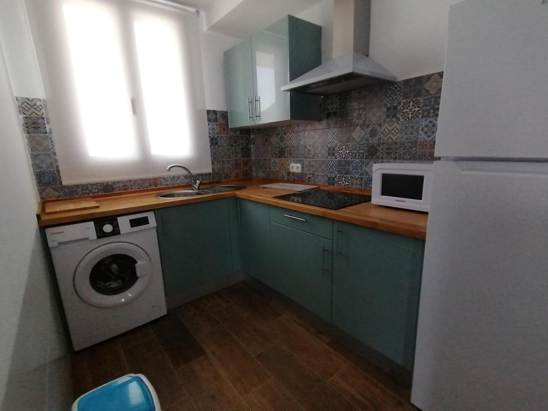 Apartment with Pool View 