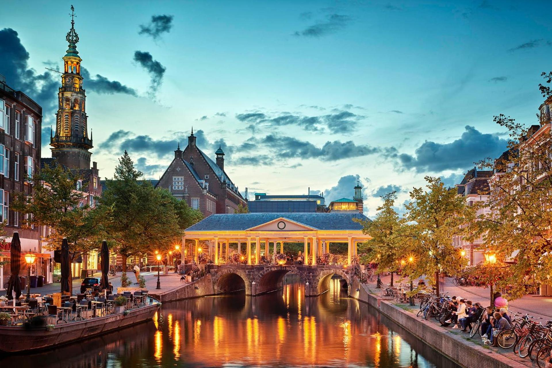 Leiden City Centre Canal View or Terrace View Apartments