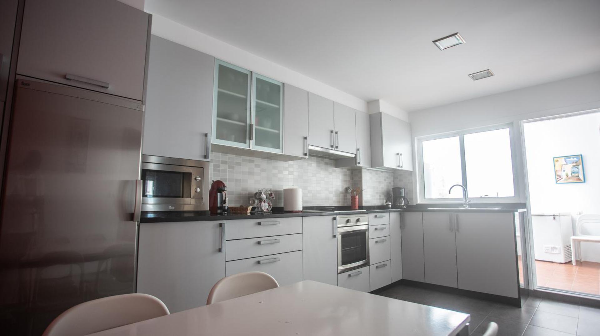 Apartamento nuevo al lado de la playa en A Guarda