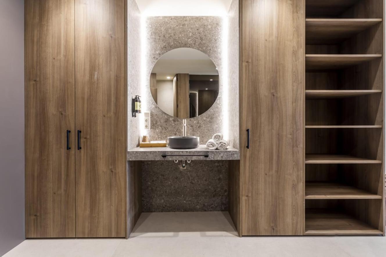 North Station PEN-SUITES