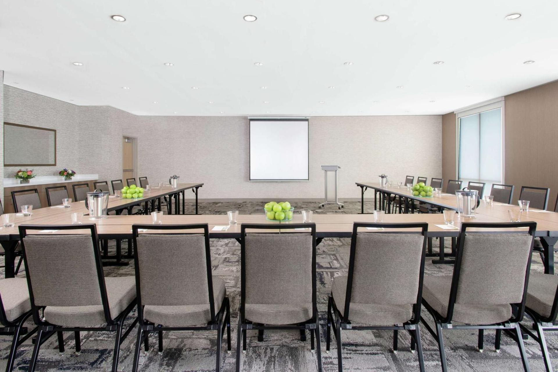 Meeting/conference room