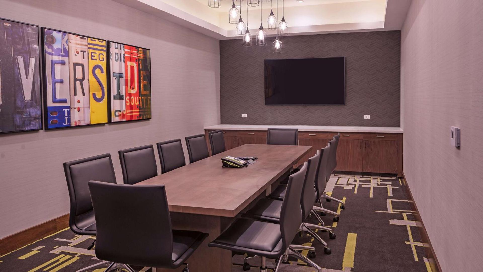 Meeting/conference room