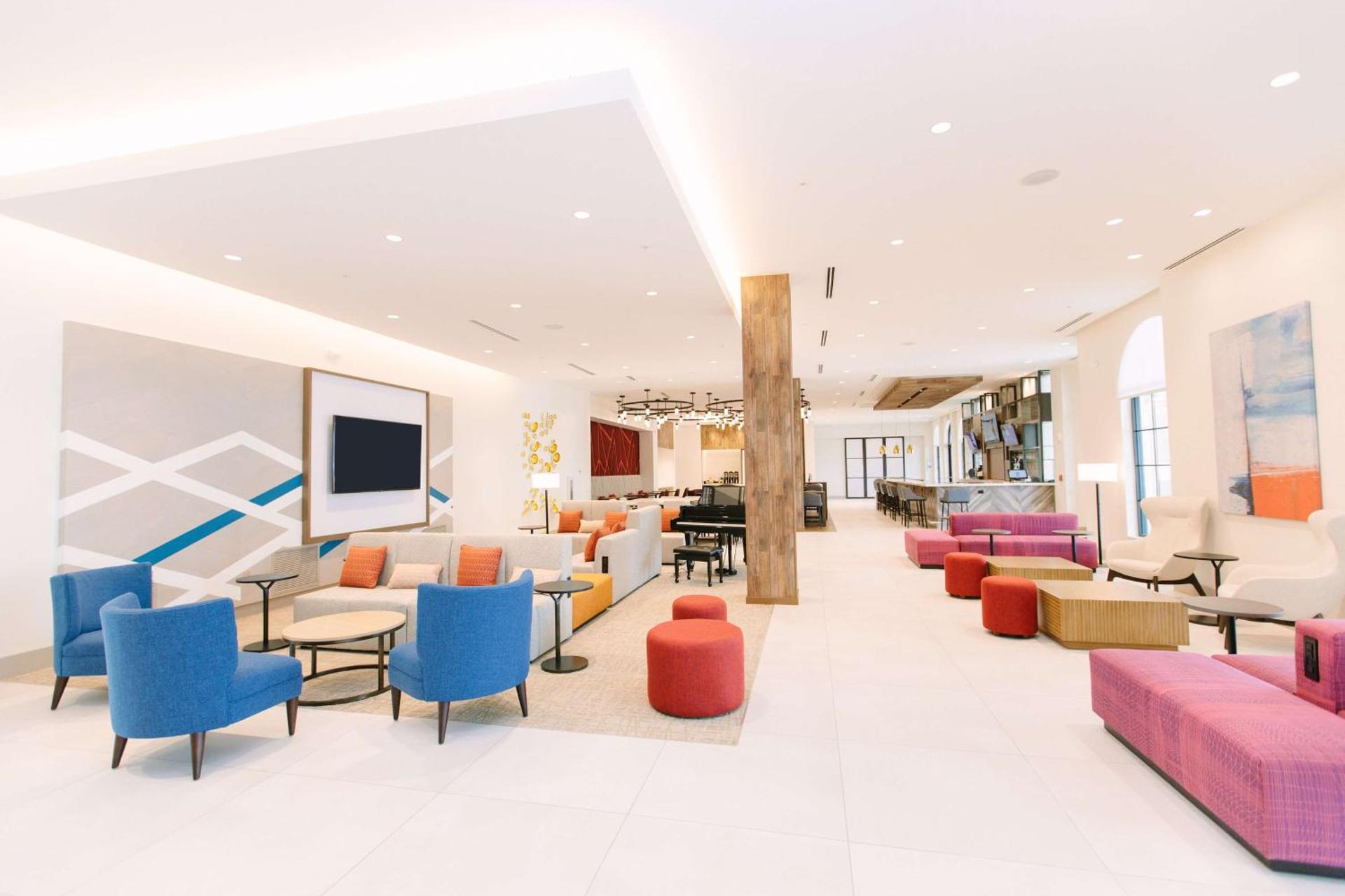 Communal lounge/ TV room