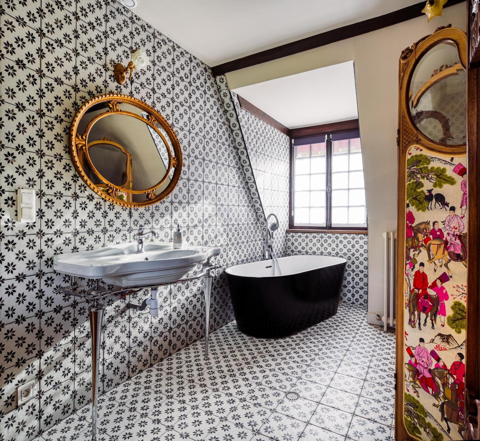 Le Petit Château de Barbizon au Bois du Mée