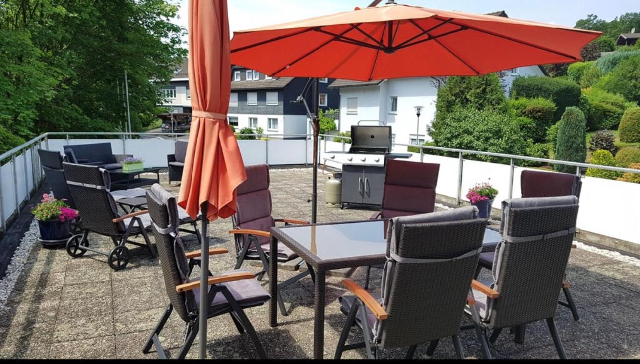 Ferienwohnung & Zimmer