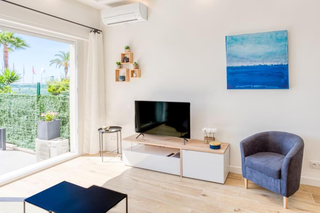 #43 Design Studio Terrace AC Wifi Sea View 1min Beach