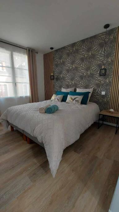 Mister Hinster - studio tout confort centre ville Nogent-le-Rotrou - 1e étage