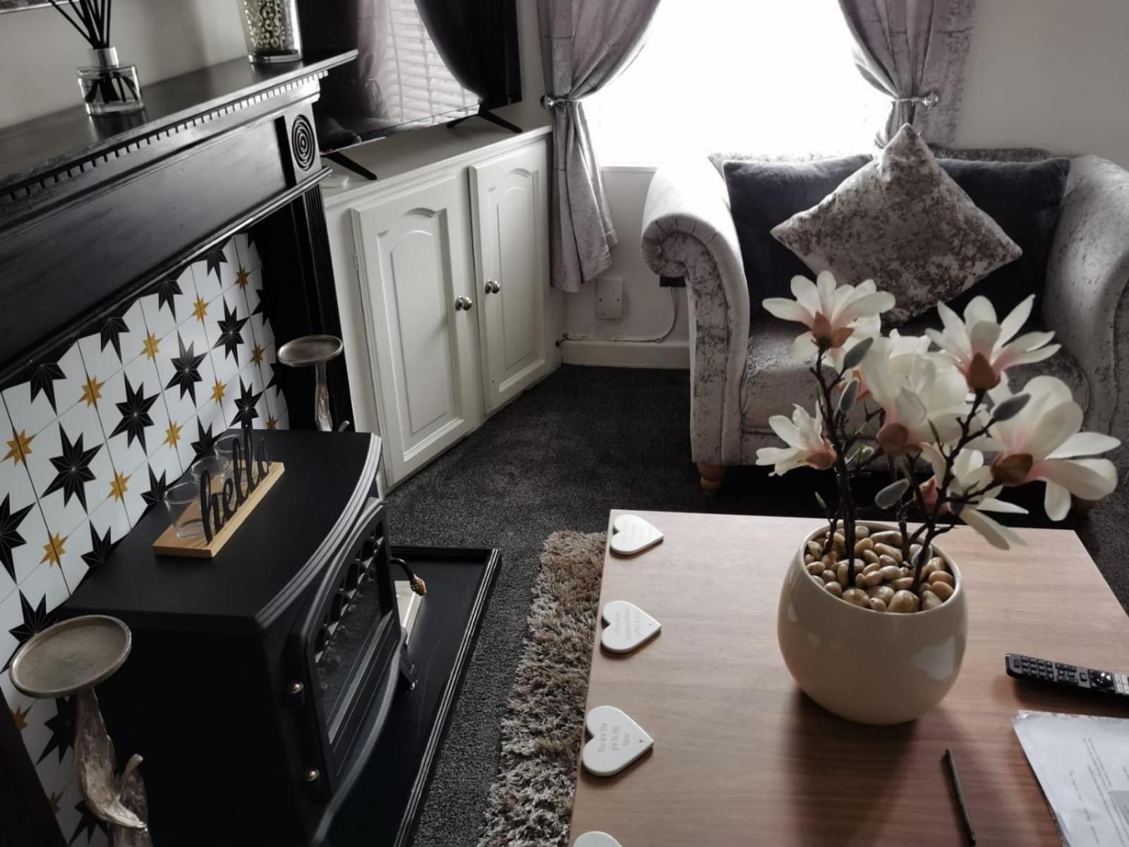 Stunning 2-Bed House in Macclesfield Cheshire