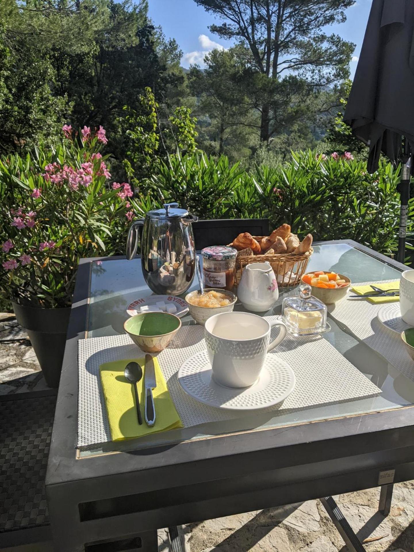 Le Clos sous le chemin