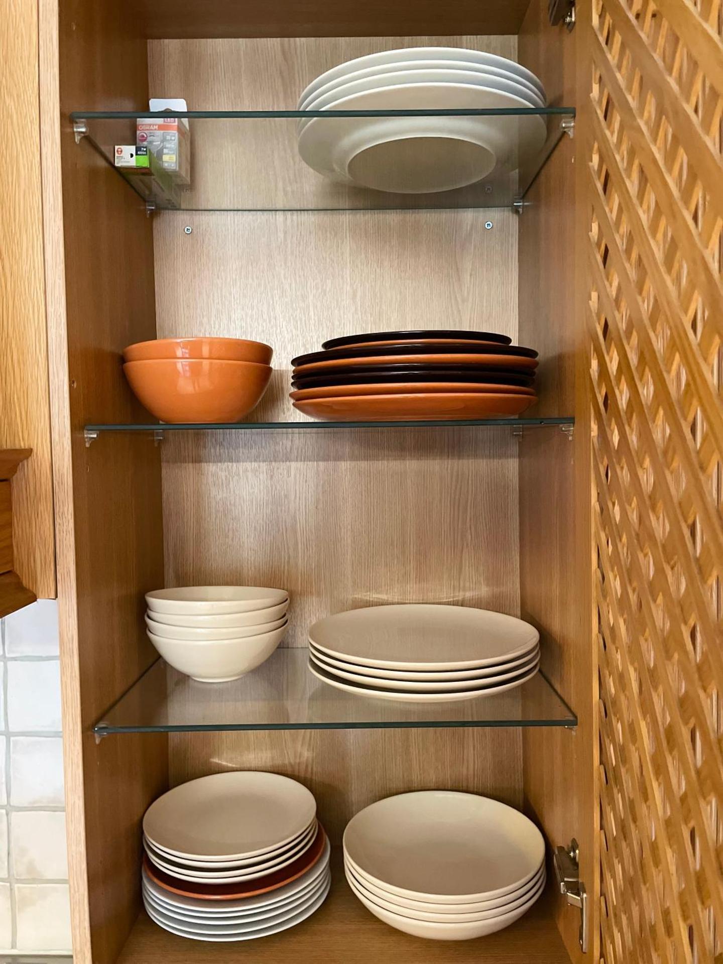 Lovely condo with fireplace & parking@city center