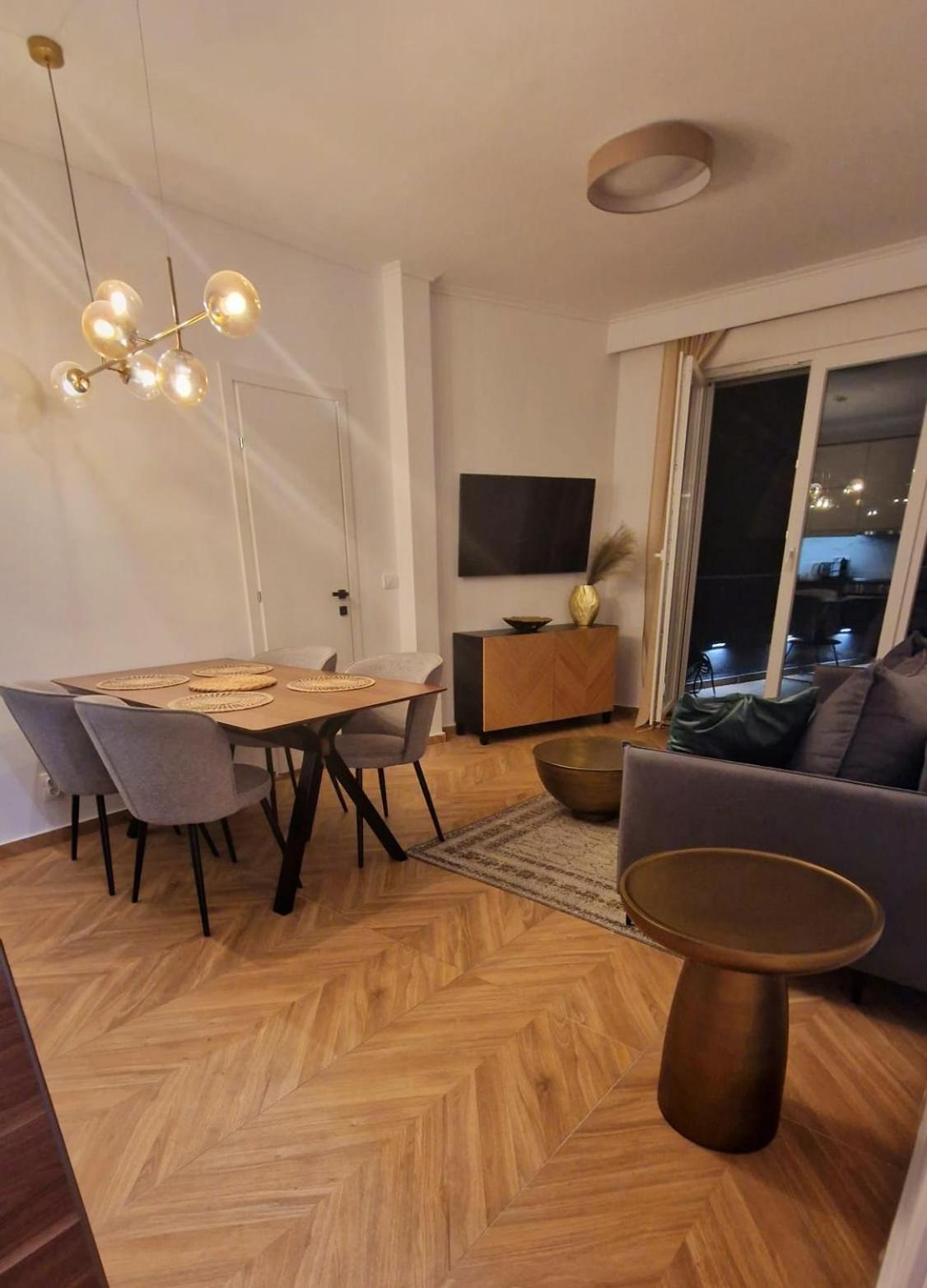 Appartamento con 2 Camere da Letto