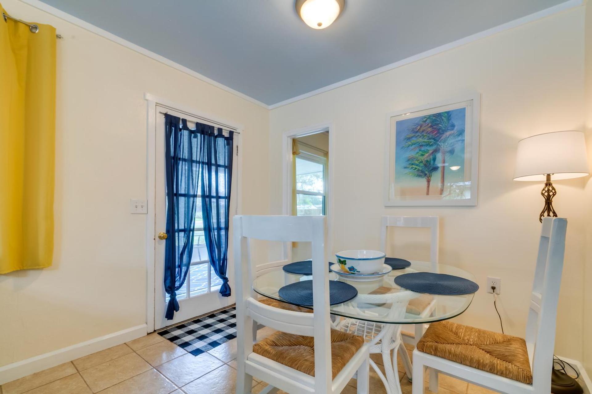 7 Mi to Gulf Home with Dock Access in Crystal River