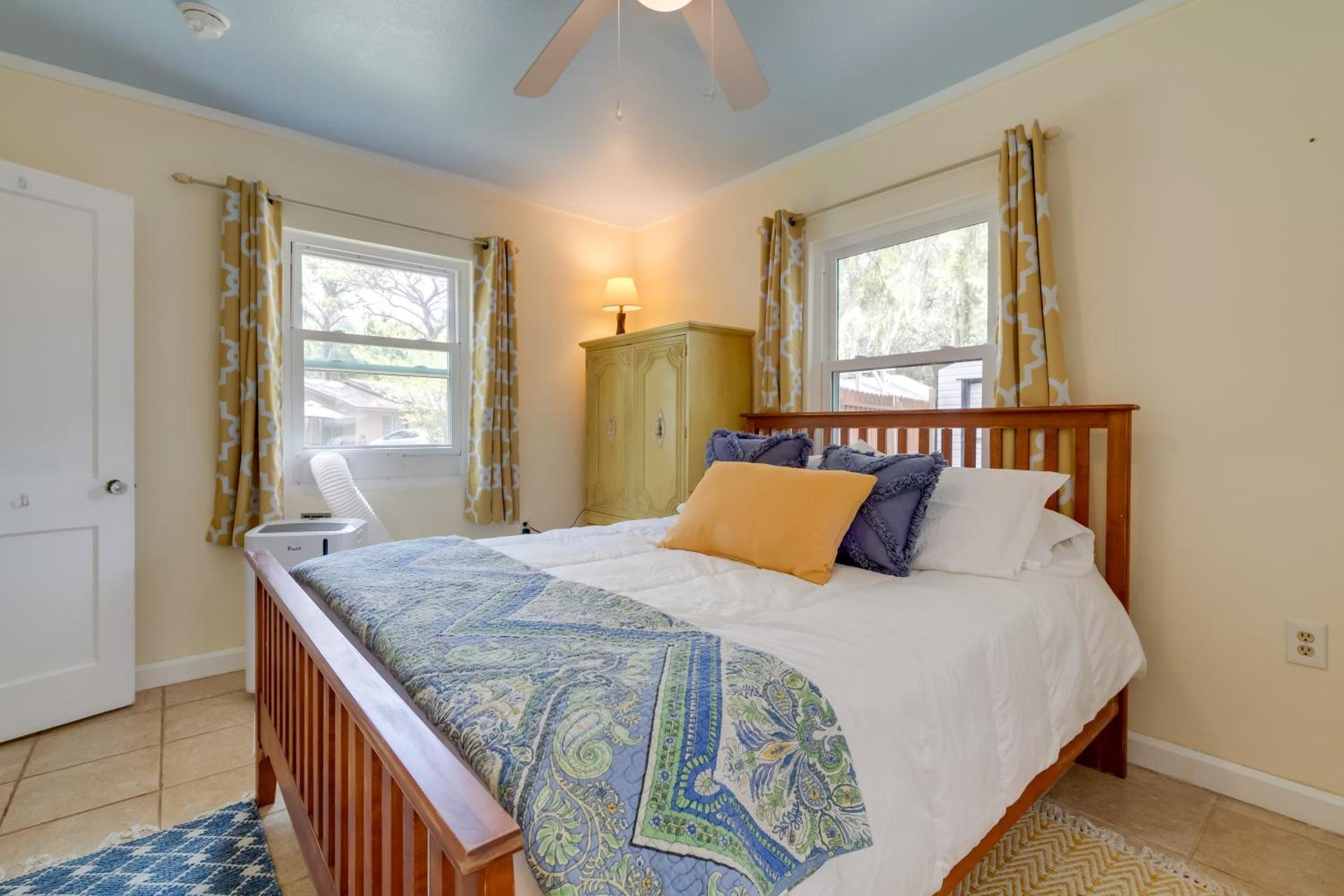 7 Mi to Gulf Home with Dock Access in Crystal River