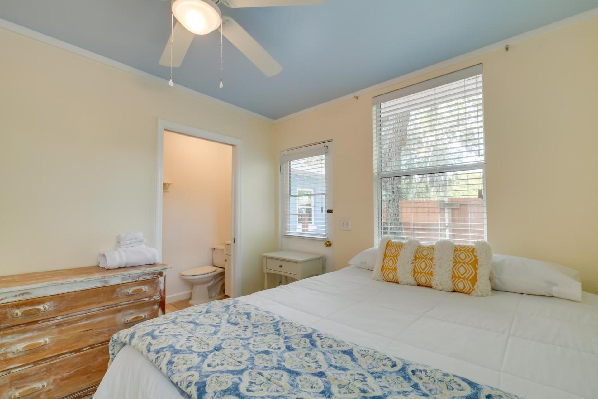 7 Mi to Gulf Home with Dock Access in Crystal River