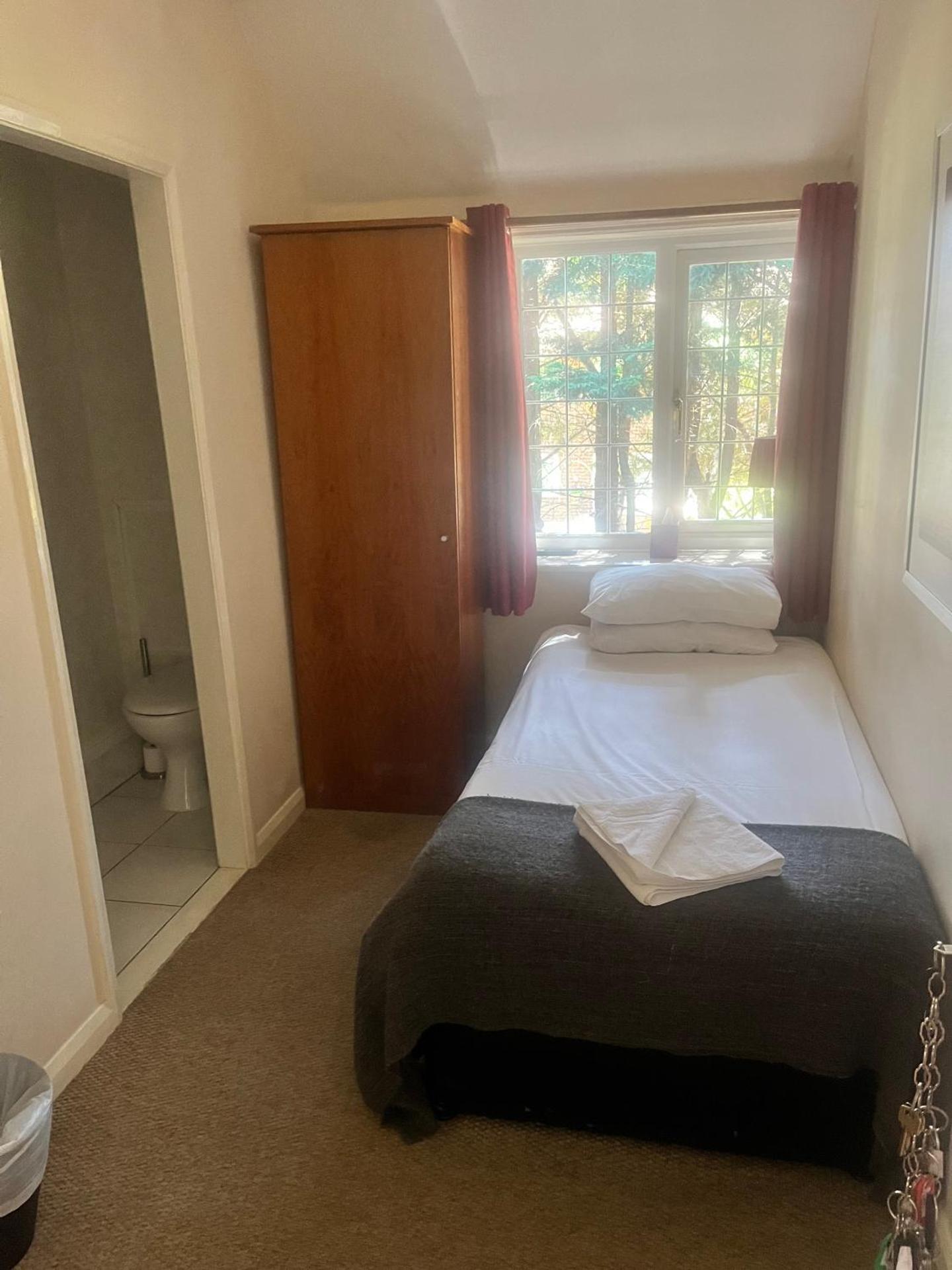 The Admirals Inn Guest House