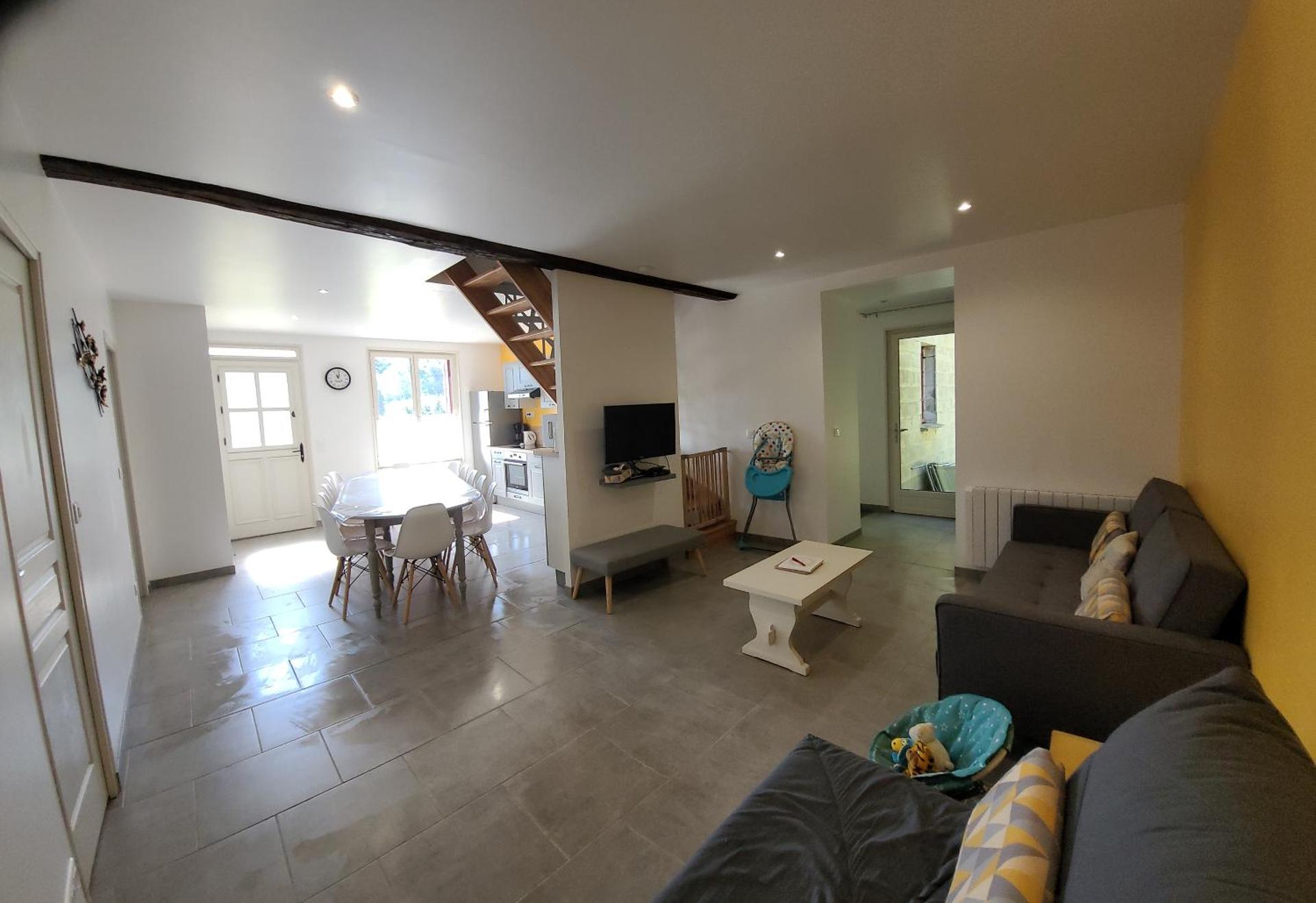 Communal lounge/ TV room