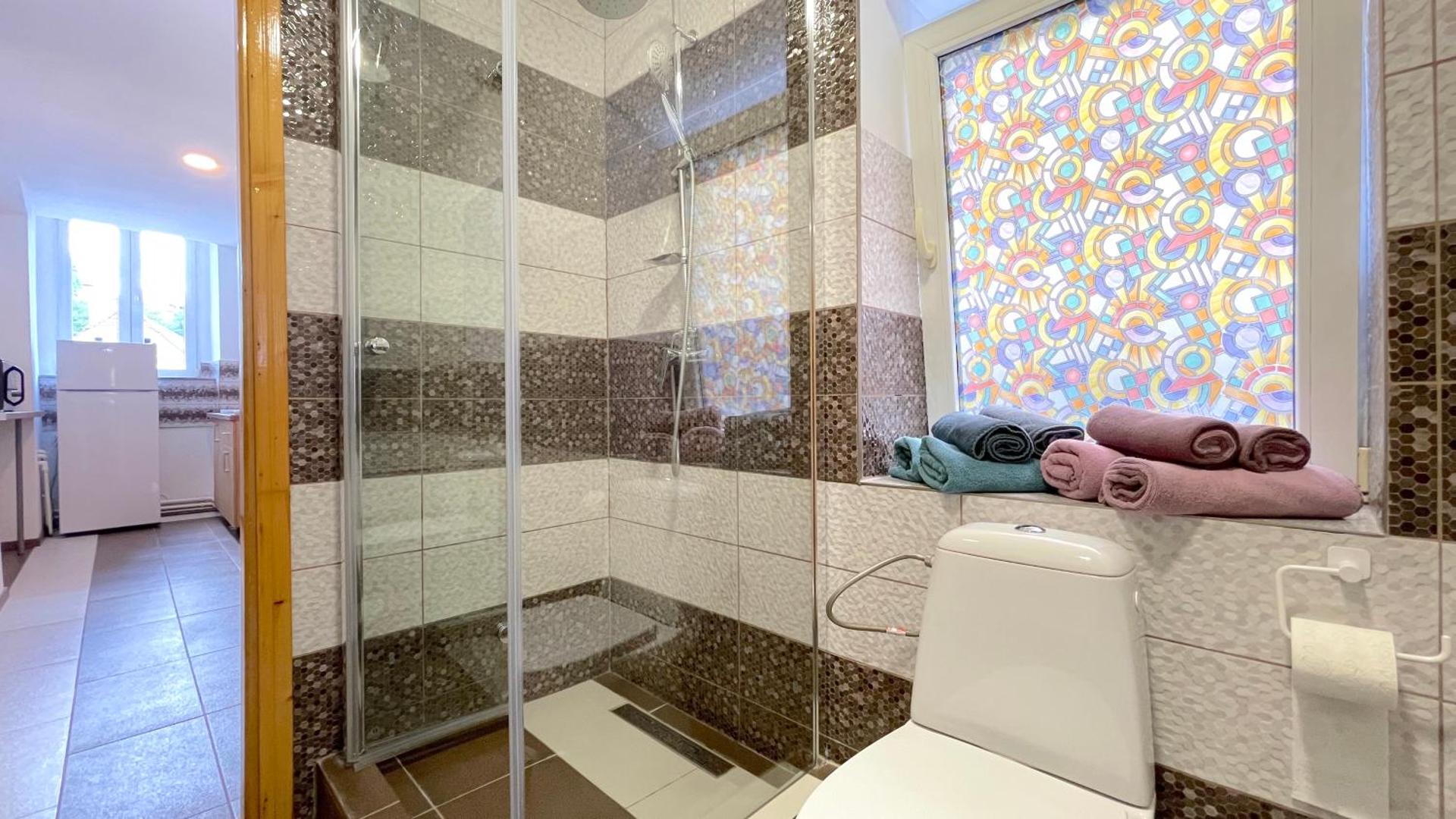 WELL Prettyplaces Apartment 001