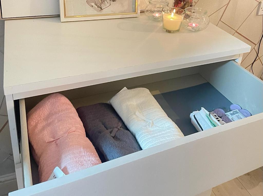 Happy Place with kitchenette- female only