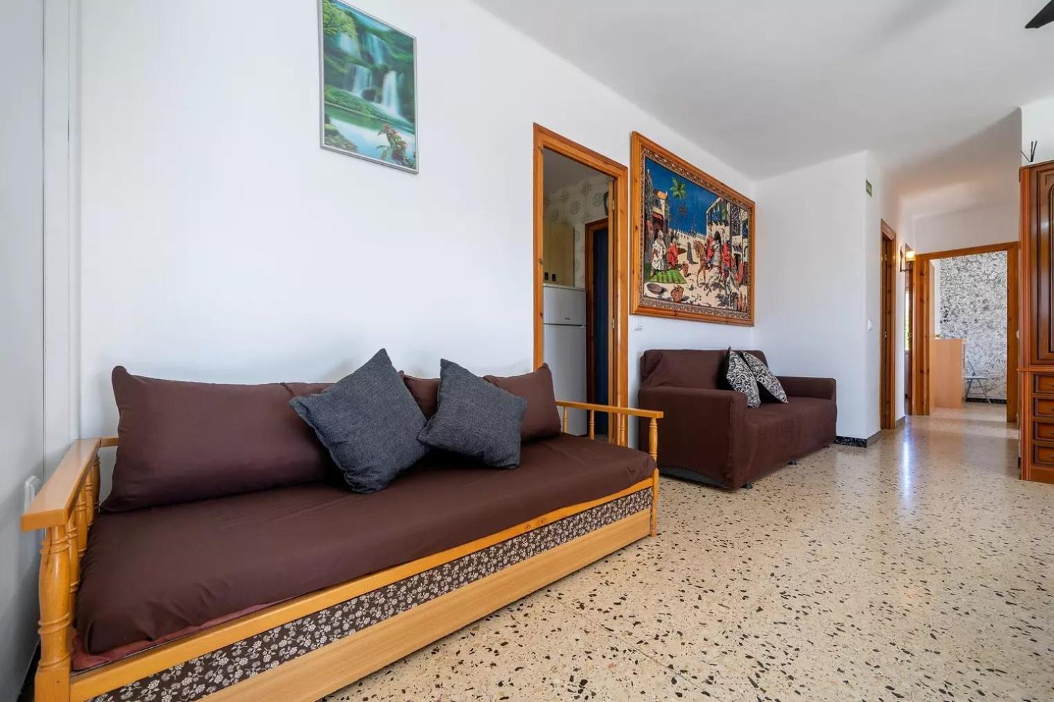 Communal lounge/ TV room