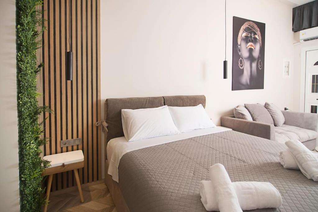 Joy's Modern-chic home