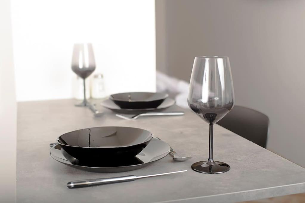 Joy's Modern-chic home