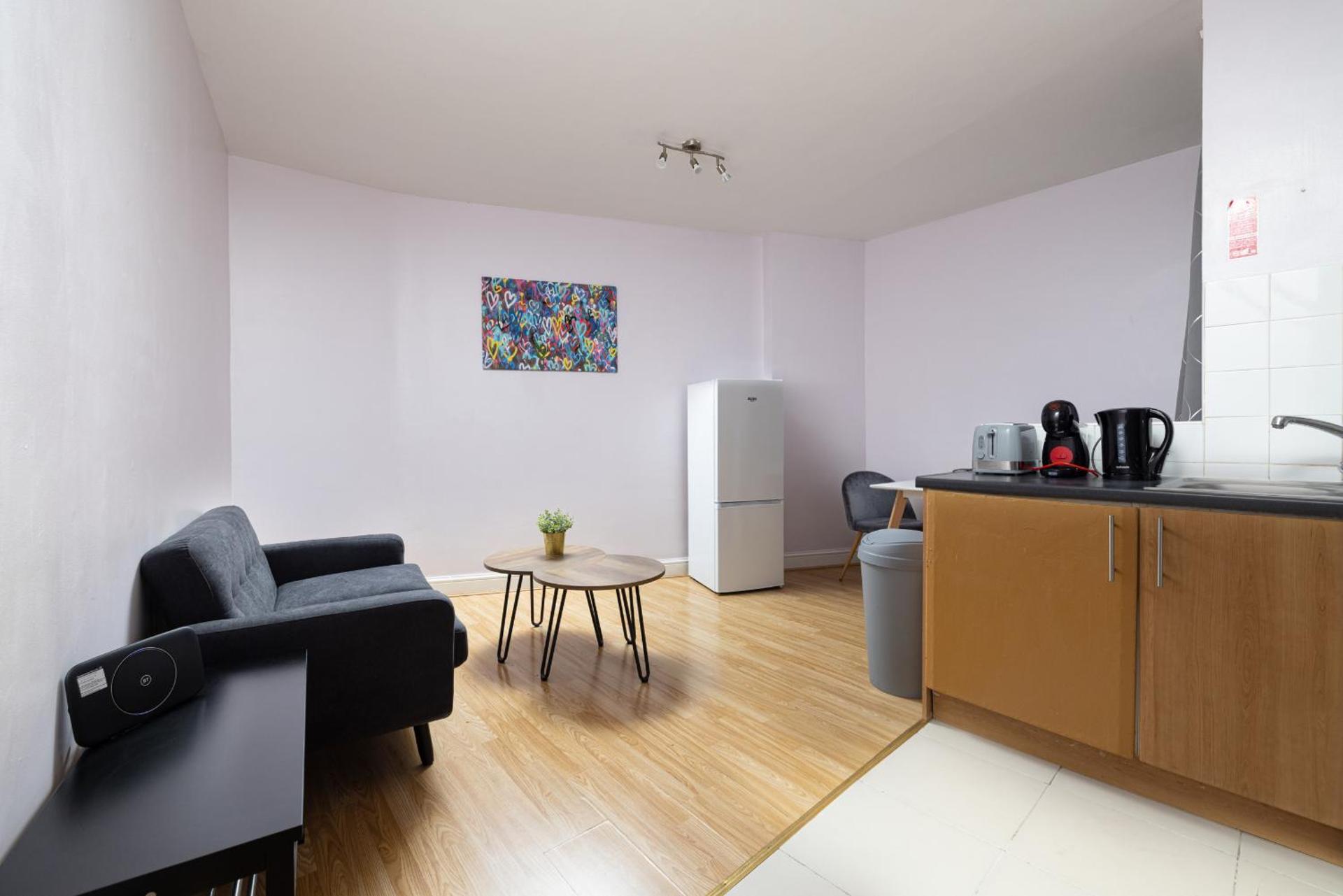 Communal lounge/ TV room