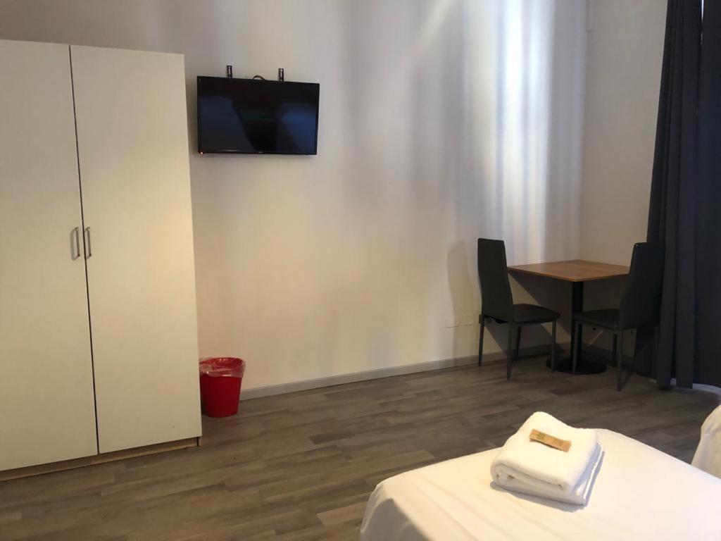 Triple Room with Shared Bathroom