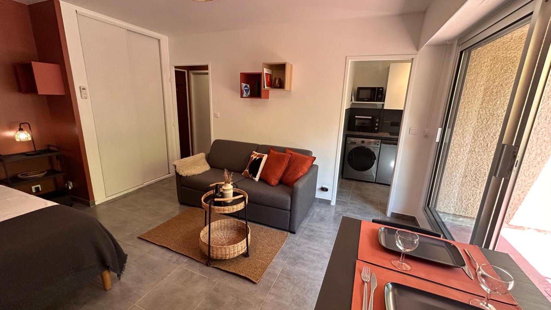 Photo of the whole room