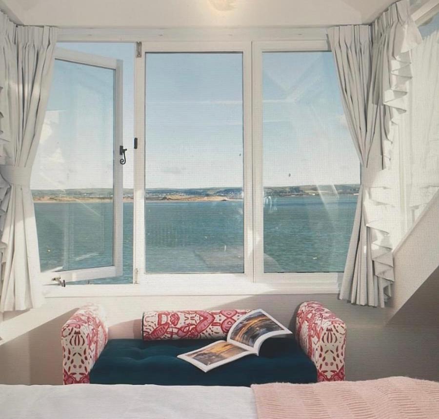 Sea View Cottage Dream By The Water