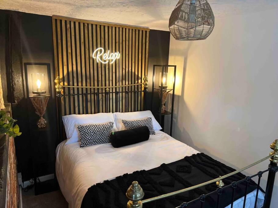 Hot Tub hideaway! New Forest