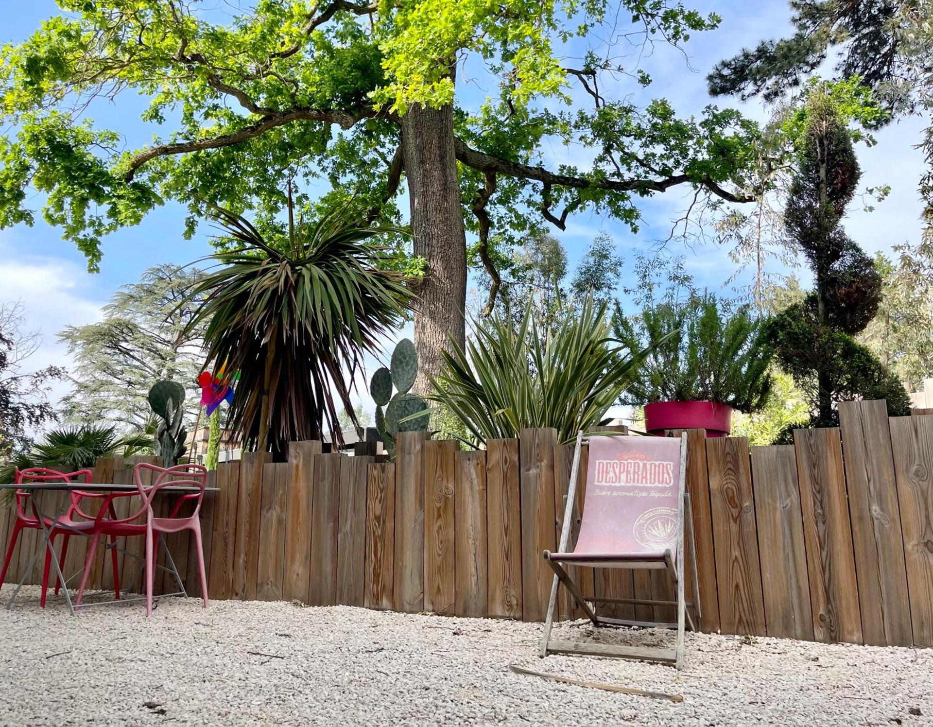 Aux Tourelles 1888 - Tres Proche Lyon #Clim #Piscine #Netflix #Parking Payant Securise