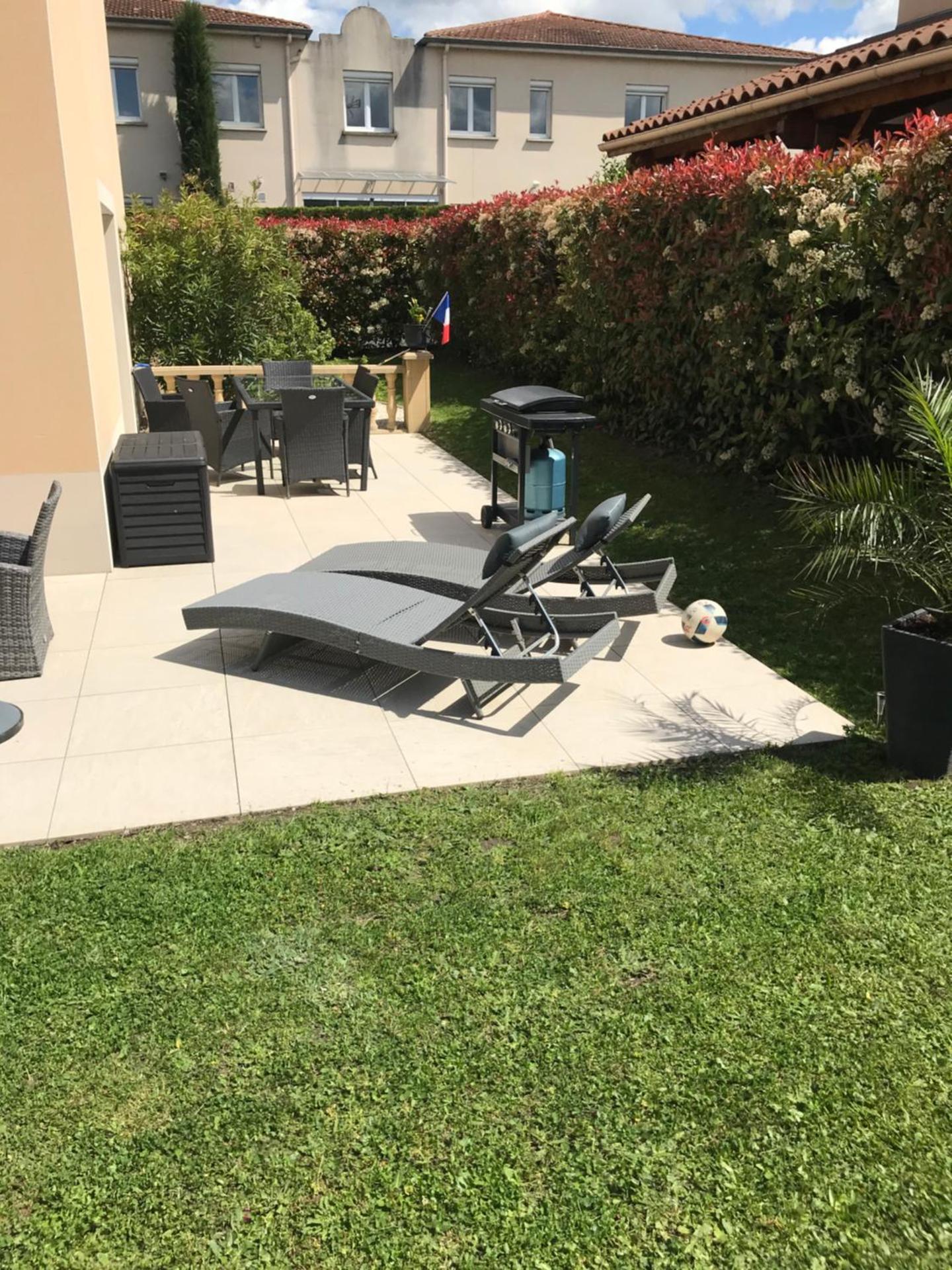 Chambre calme dans villa