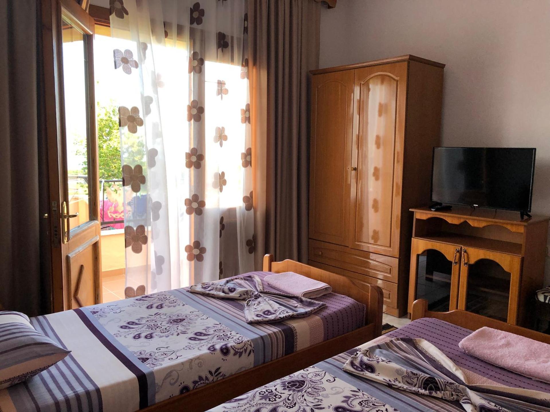 Standard Twin Room with Sea View