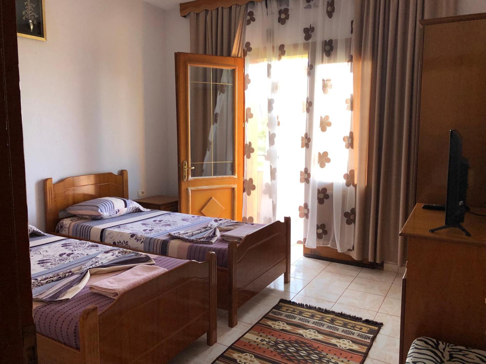 Standard Twin Room with Sea View