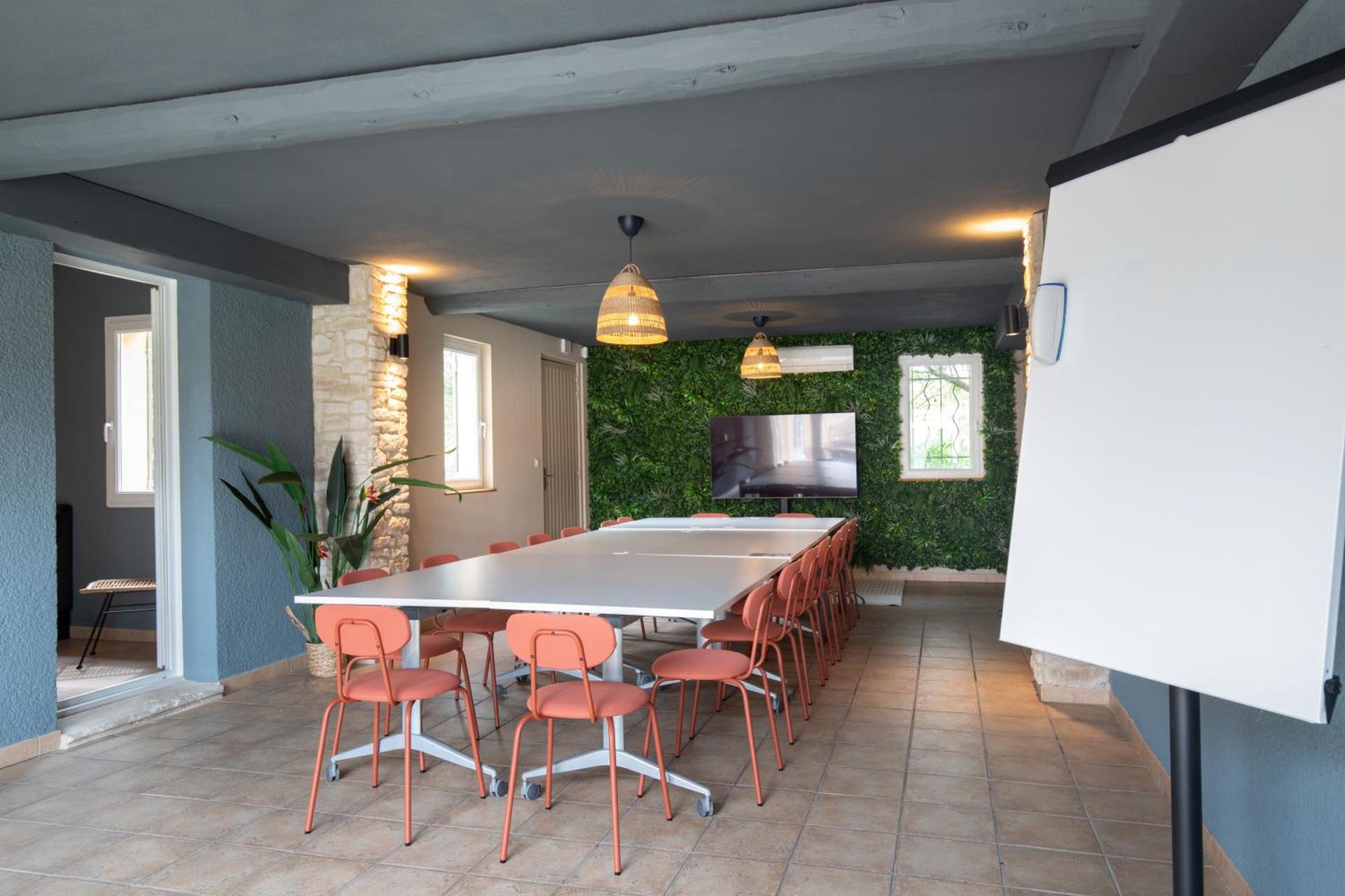 Meeting/conference room