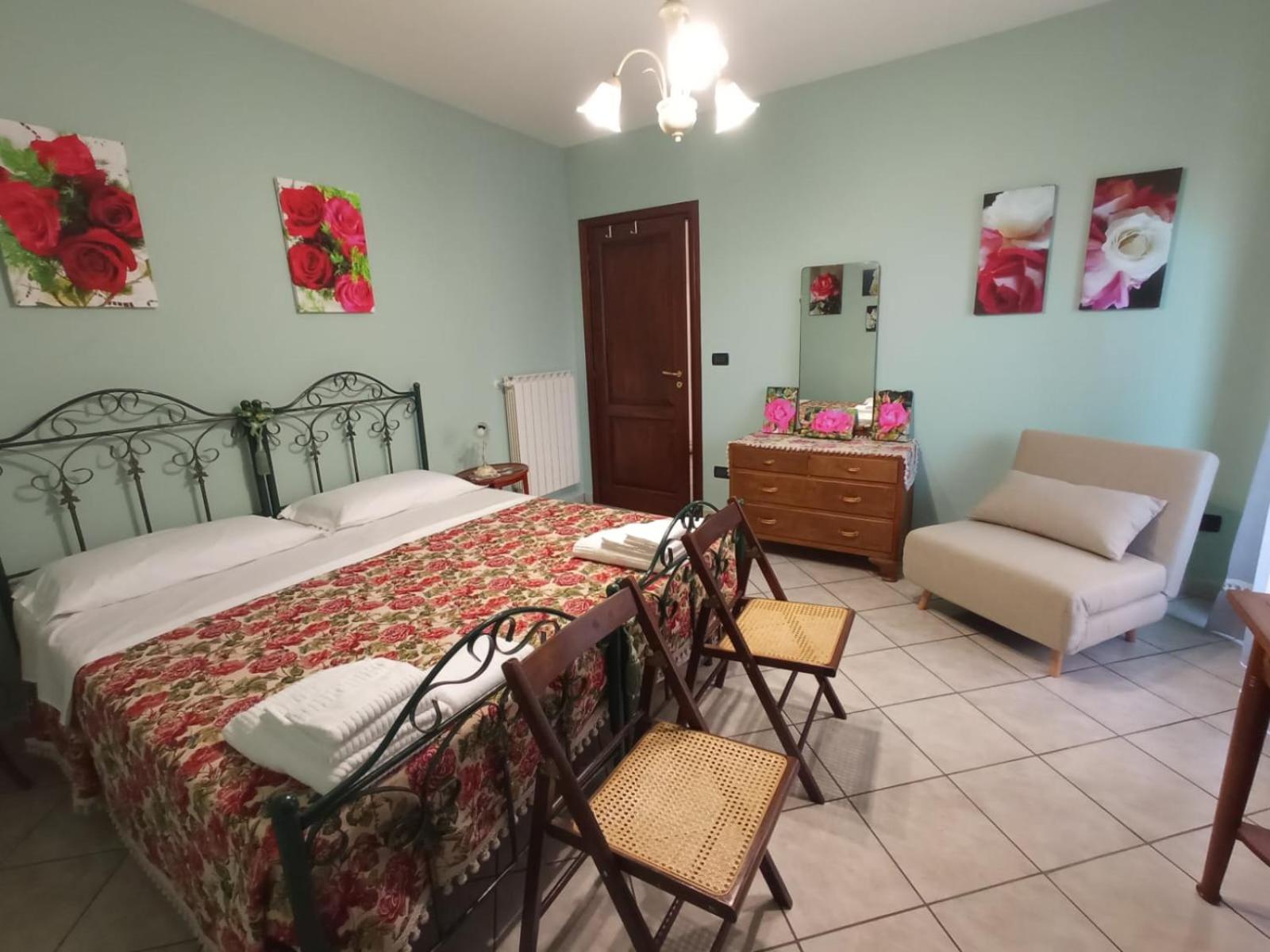 Photo of the whole room