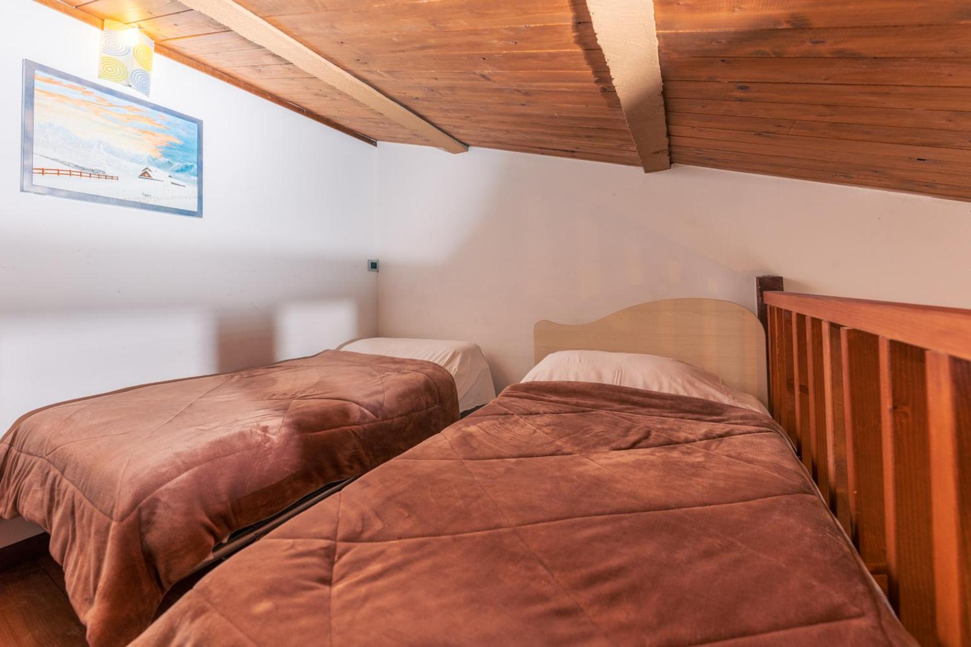 Comfort Triple Room with Shower