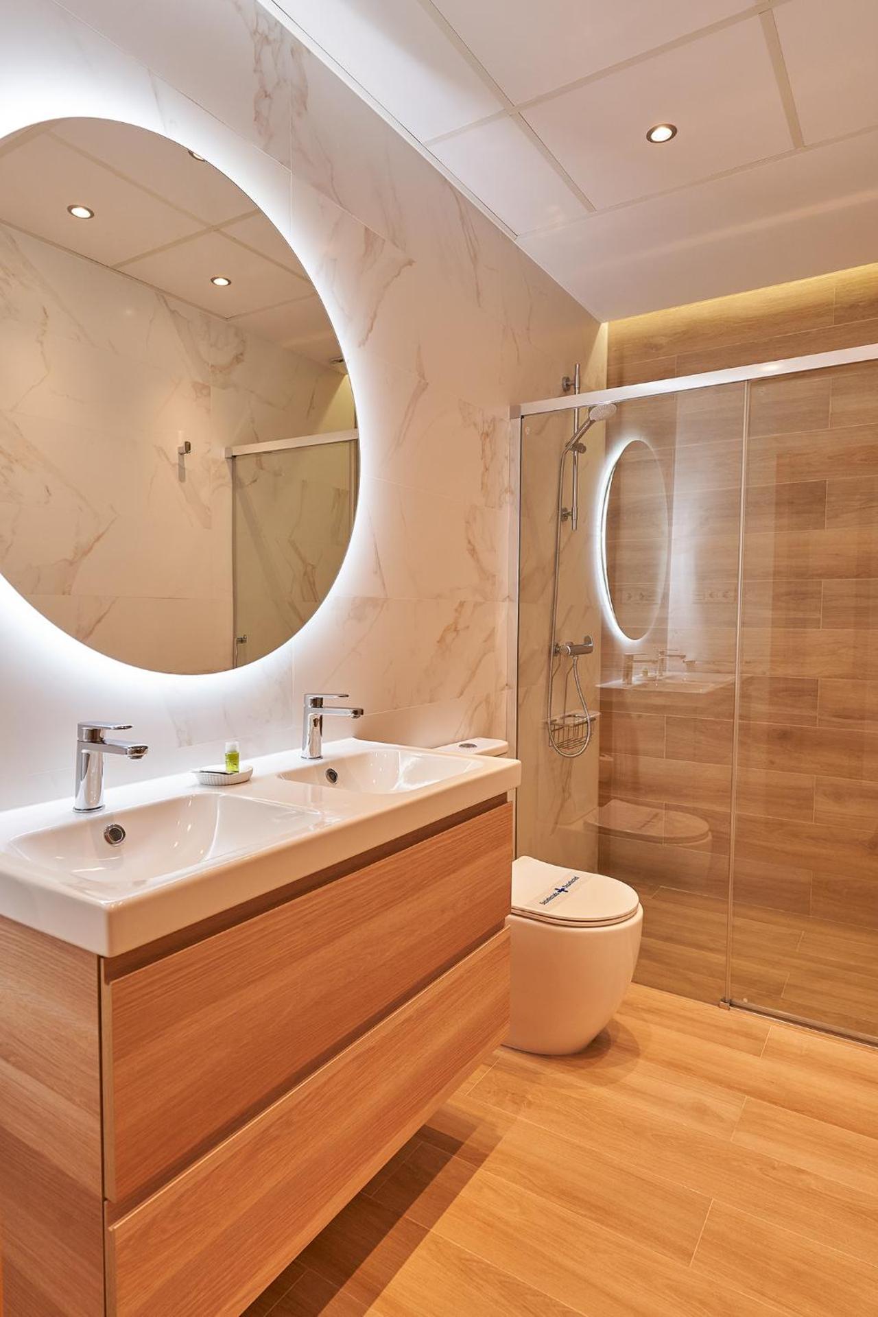 Atlantis Home PUERTO MARINA - 1 Minuto de la Playa