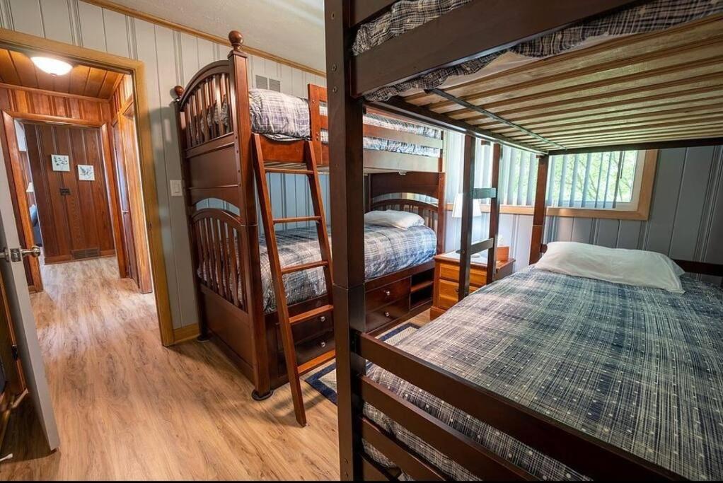 Beautiful home on Lake Michigan, near Escanaba