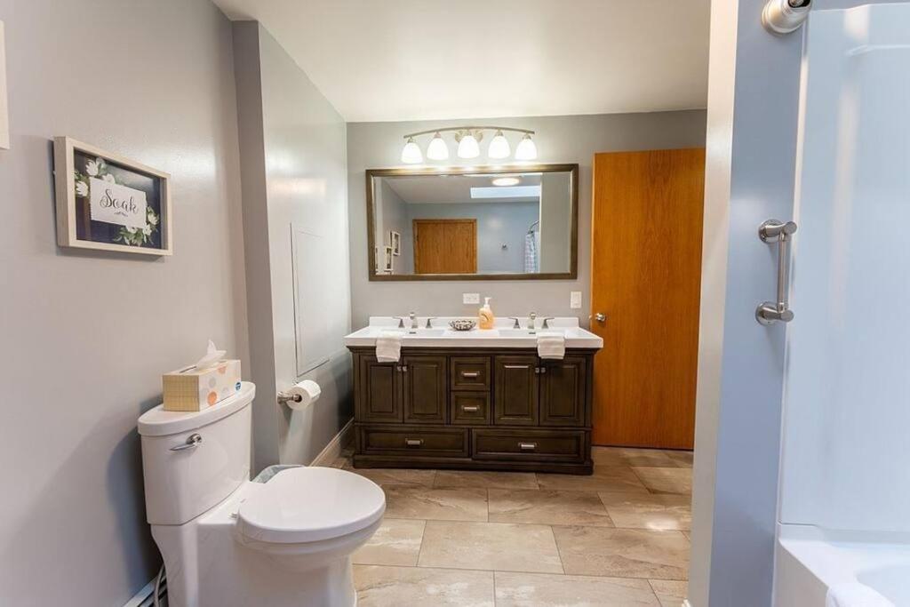 Beautiful home on Lake Michigan, near Escanaba