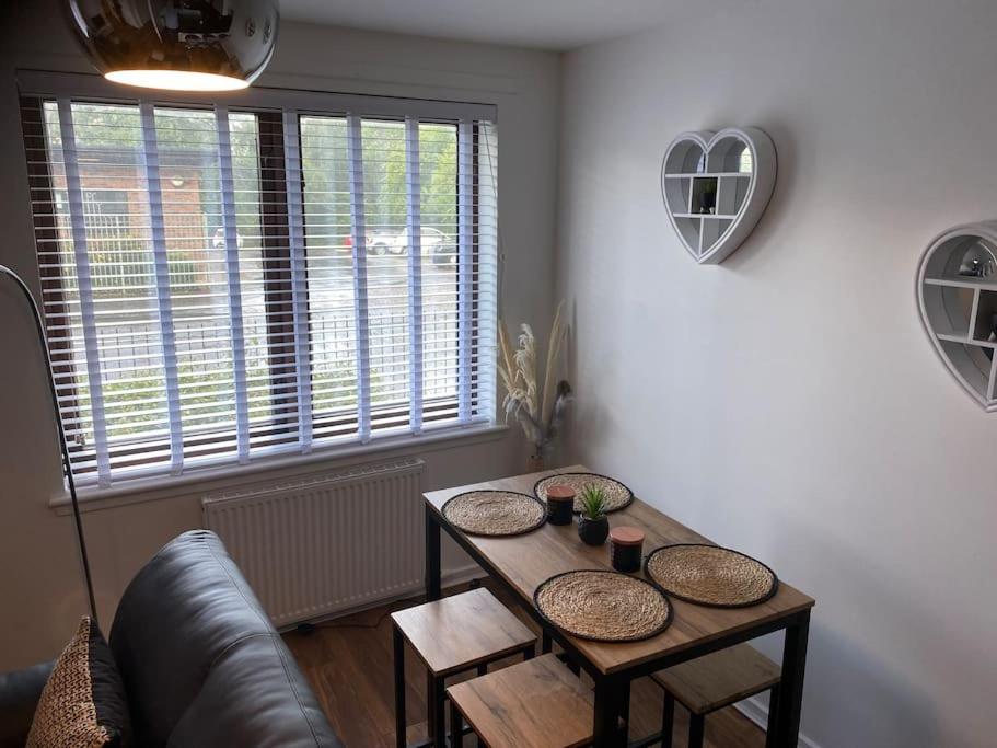 Perfectly situated luxury 2 bedroom apartment