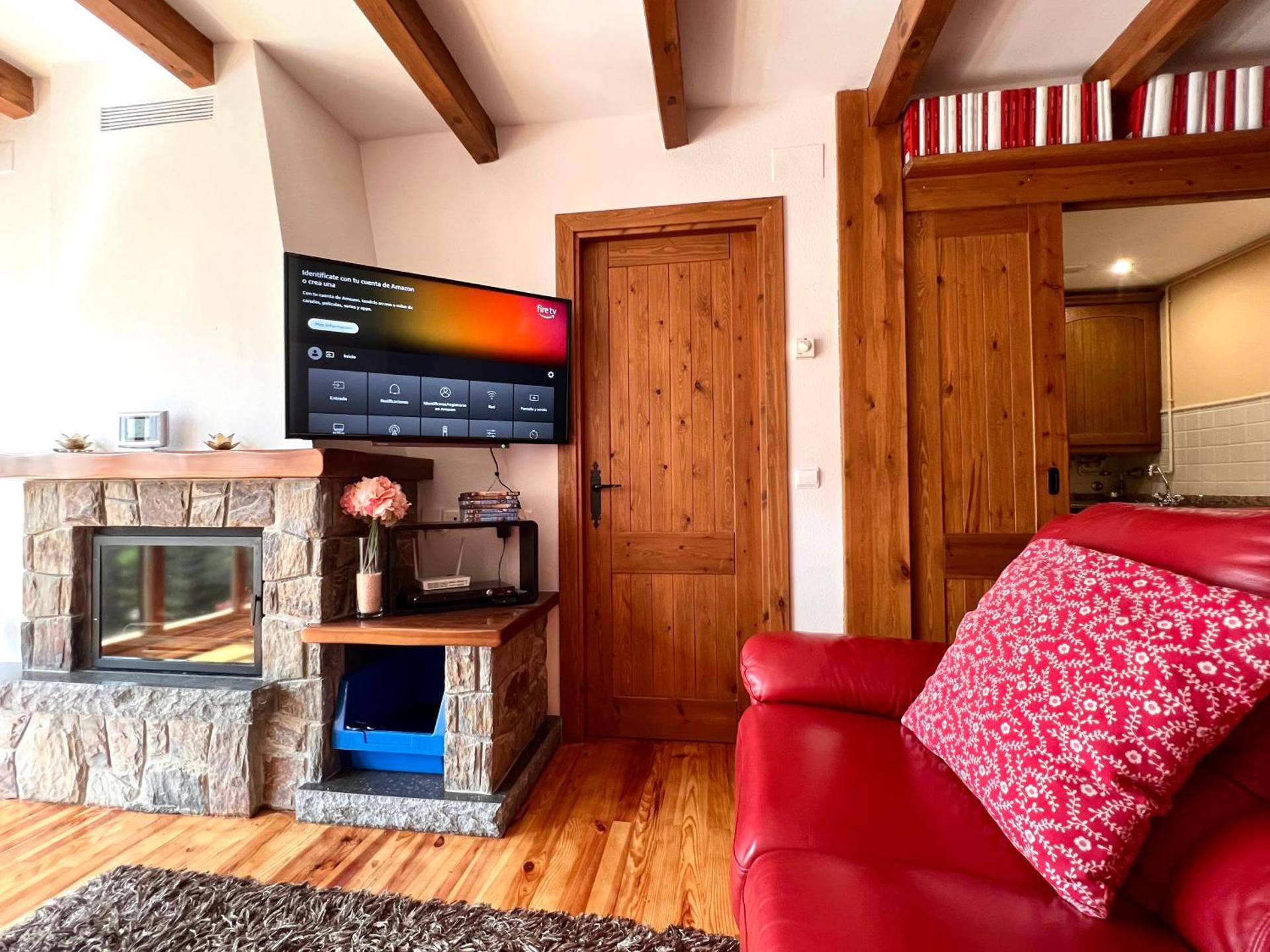 Communal lounge/ TV room